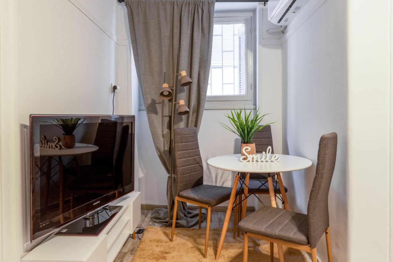 Central Apartment In The Heart Of Historic Center Athen Exterior foto